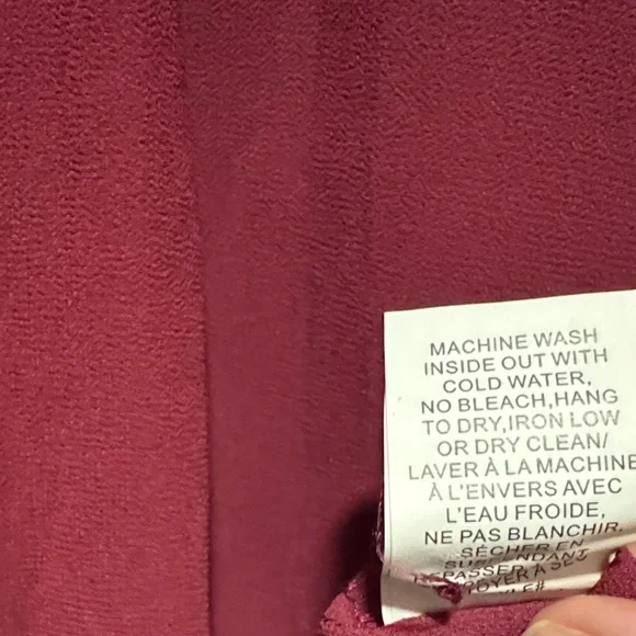 Suzy Shier - Women's Elegant dark fuscia Blouse - US M - Picture 6 of 9